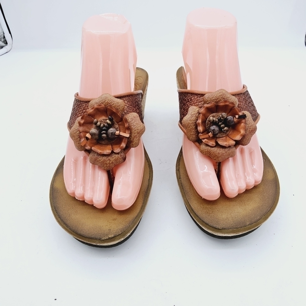 Clarks Brown Raffia Flower Mimmey Claire Cork Wedge Slide Thong Sandals Size 8M - Picture 2 of 11